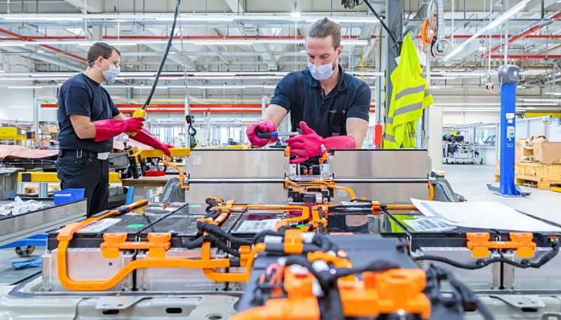 Opel ist elektrisch: Batterie-Center in Rüsselsheim für besten Service