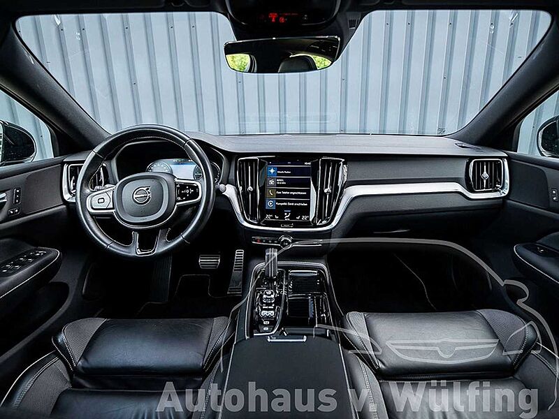 Volvo S60 R Design T8 Recharge Plug-In Hybrid AWD