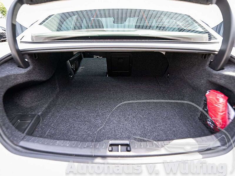 Volvo S60 R Design T8 Recharge Plug-In Hybrid AWD